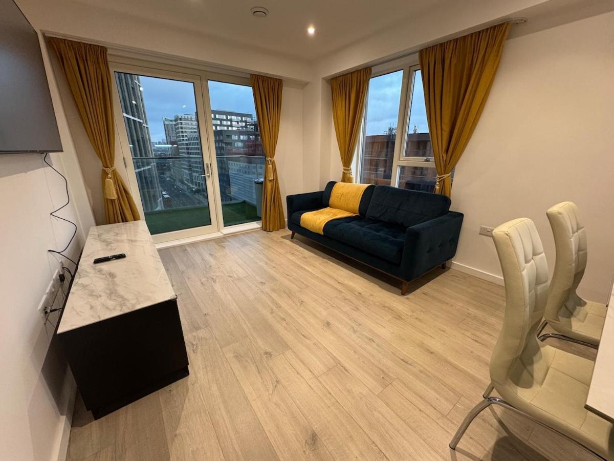 Luxury Effra Gardens, Canning Town 6 3bdr 2bth Apartamento
