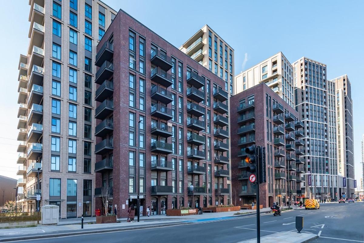 Luxury Effra Gardens, Canning Town 6 3bdr 2bth Apartamento Londres
