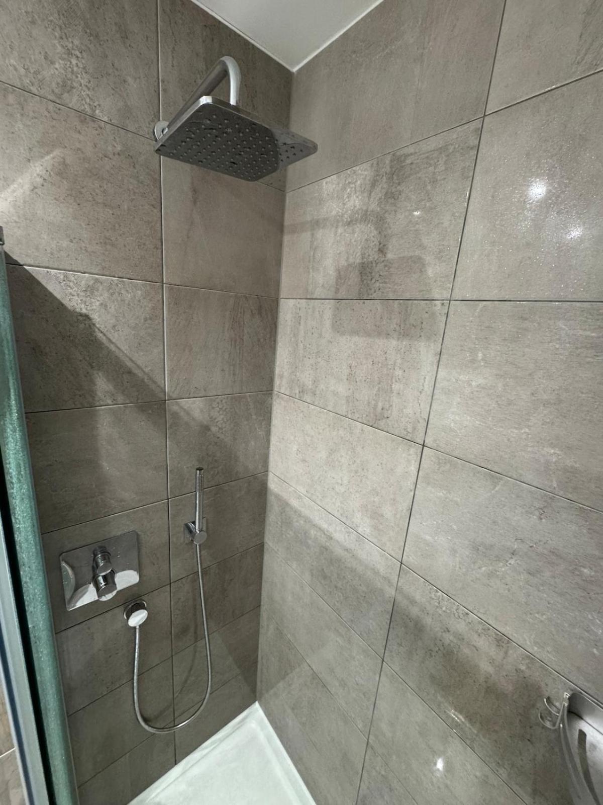 Luxury Effra Gardens, Canning Town 6 3bdr 2bth Apartamento Londres