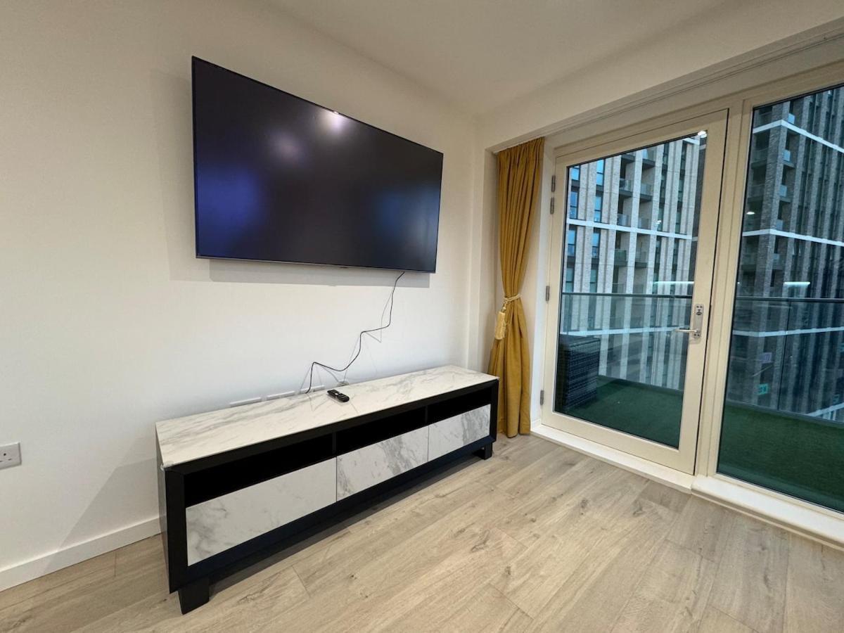 Apartamento Luxury Effra Gardens, Canning Town 6 3bdr 2bth Londres